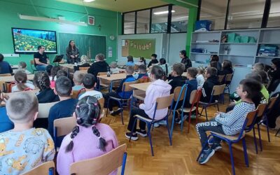 Ruksak (pun) kulture u našoj školi: Uzbudljivo glazbeno putovanje kroz tradiciju